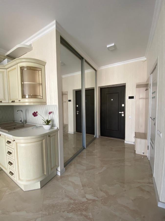 Apartment Britain ลวีฟ ภายนอก รูปภาพ