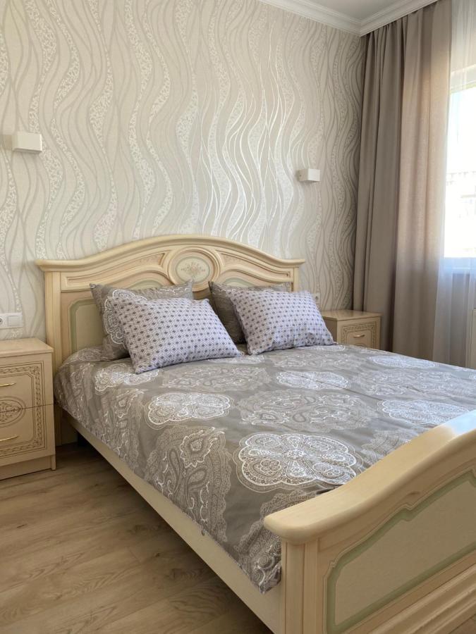 Apartment Britain ลวีฟ ภายนอก รูปภาพ